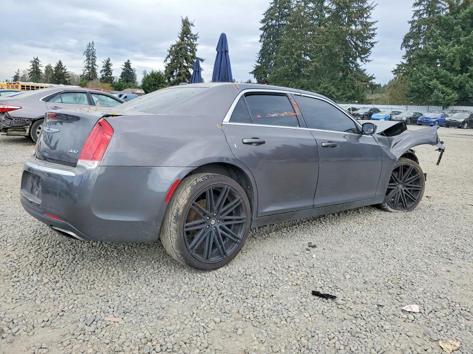 2016 Chrysler 300 Limited