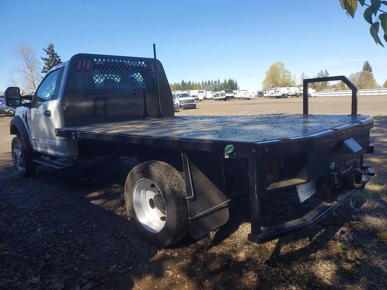 2022 Ford F550 Super Duty Flatbed Truck