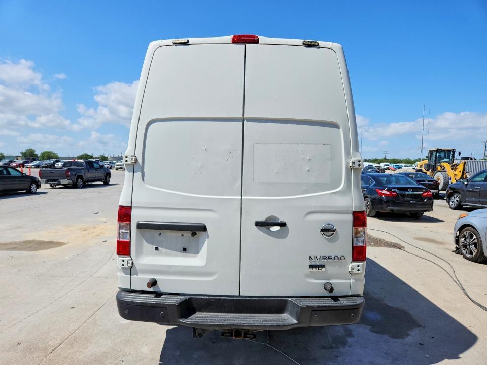 2016 Nissan NV 3500 Delivery Van