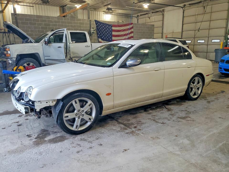 2008 Jaguar S-type 4.2