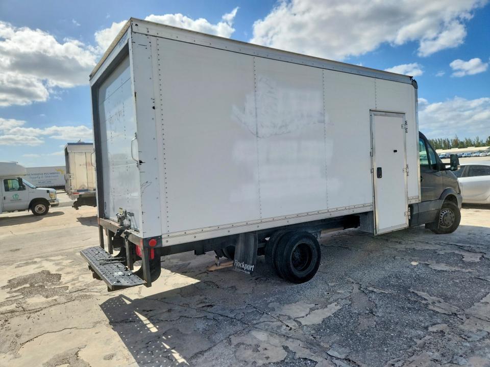 2018 Mercedes-Benz Sprinter box Truck