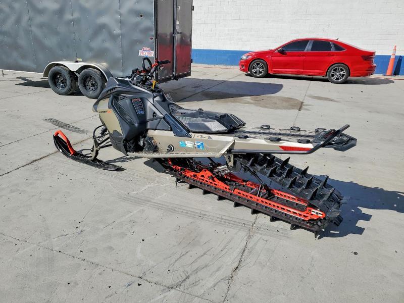 2022 Polr Snowmobile