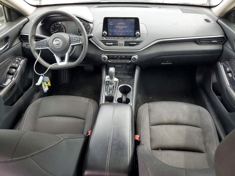 2021 Nissan Altima sv