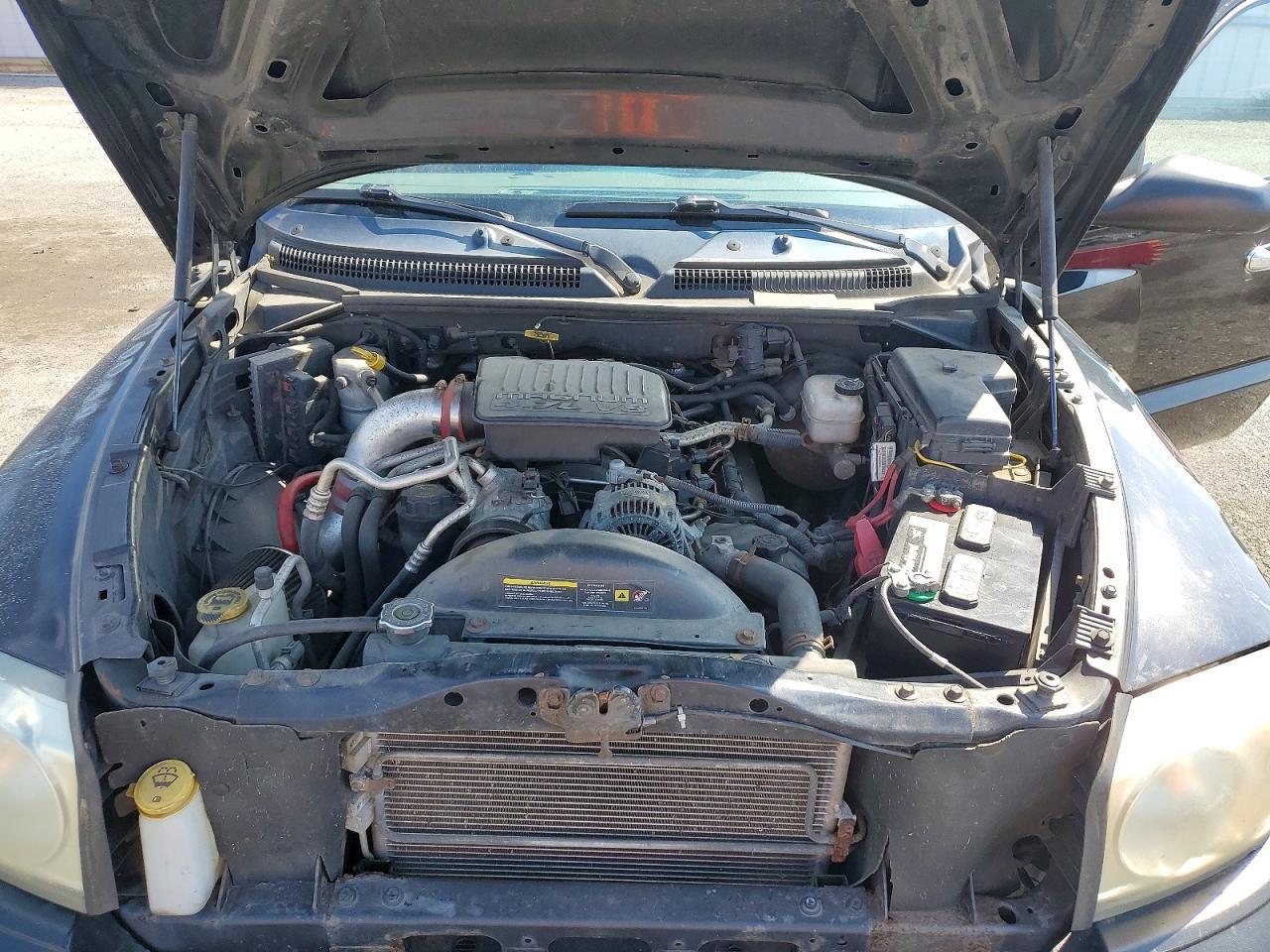 2005 Dodge Dakota Quad SLT