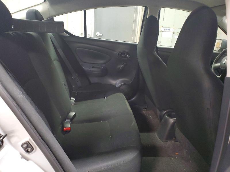 2014 Nissan Versa 1.6 s