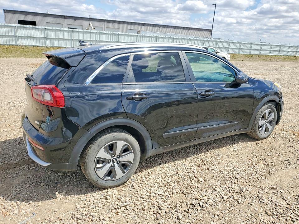 2017 KIA Niro lx