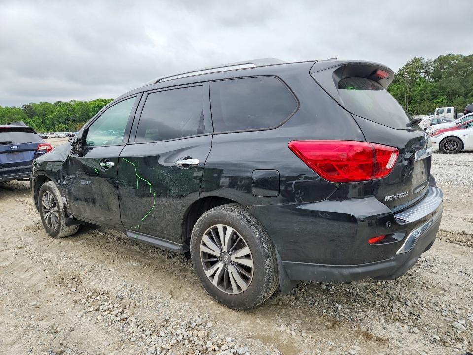 2020 Nissan Pathfinder sv
