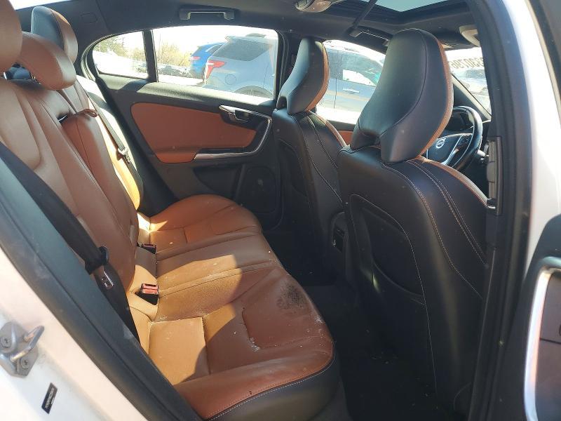 2016 Volvo S60 Platinum