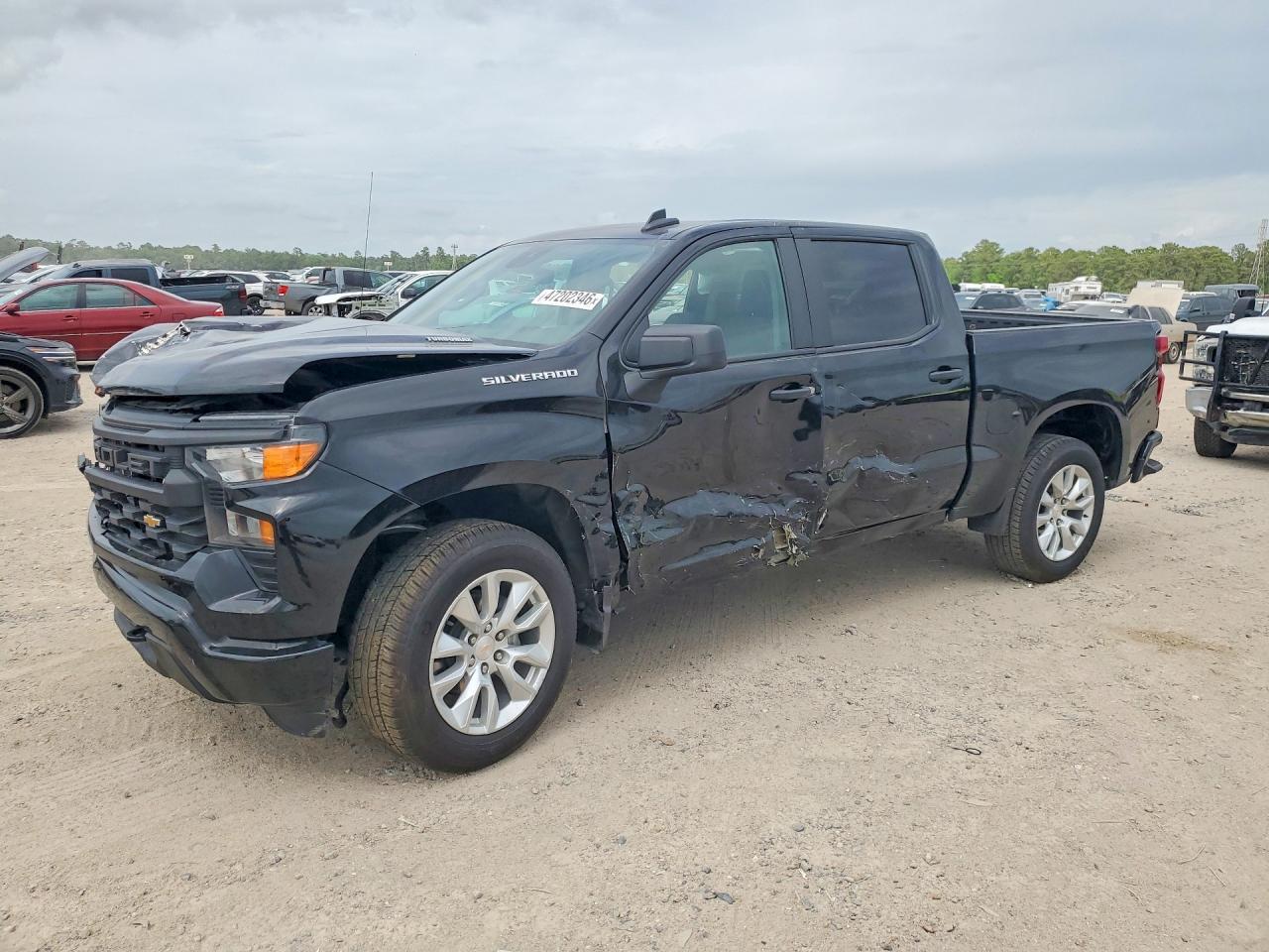 2025 Chevrolet Silverado C1500 Custom