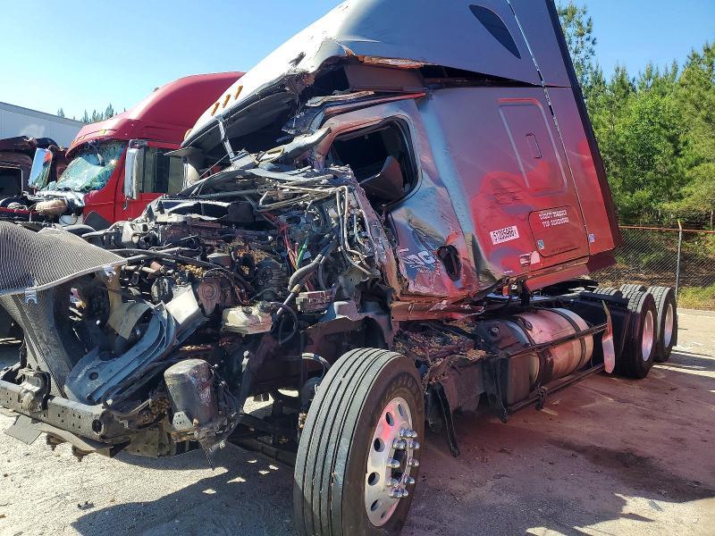 2016 Freightliner Cascadia 125