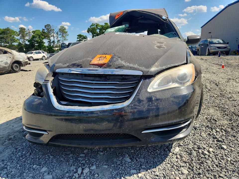 2013 Chrysler 200 lx