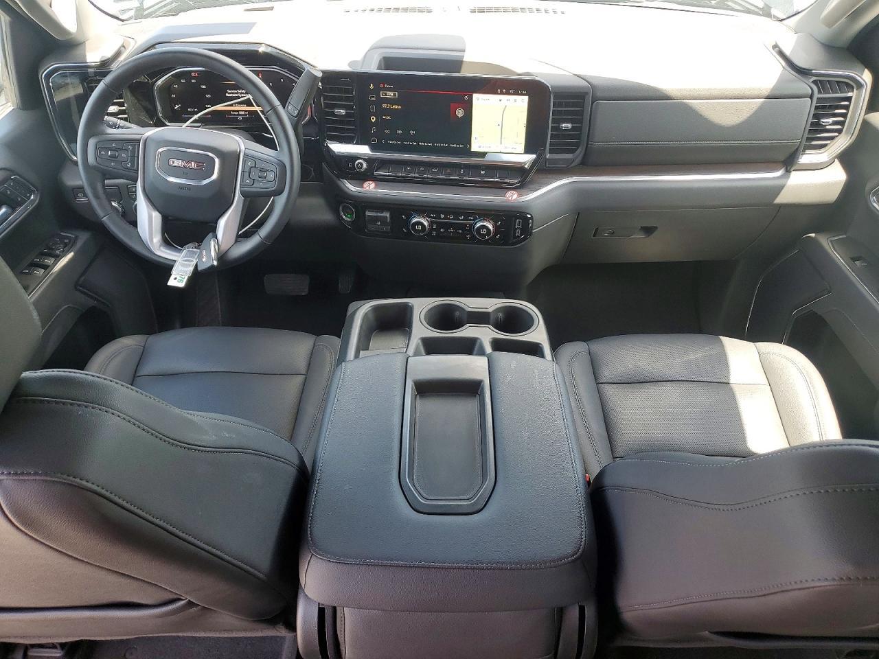 2026 GMC Sierra C1500 SLT