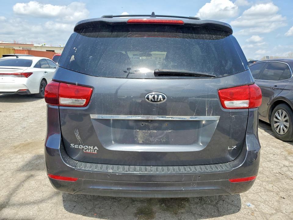 2016 KIA Sedona lx