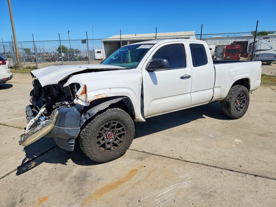 2017 Toyota Tacoma SR