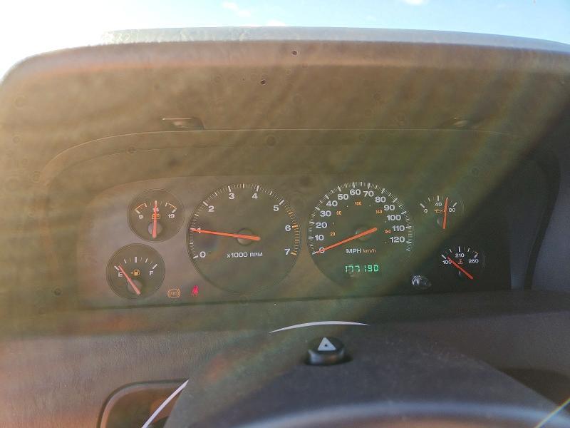 2001 Jeep Grand Cherokee Laredo