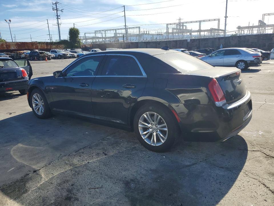 2017 Chrysler 300 Limited