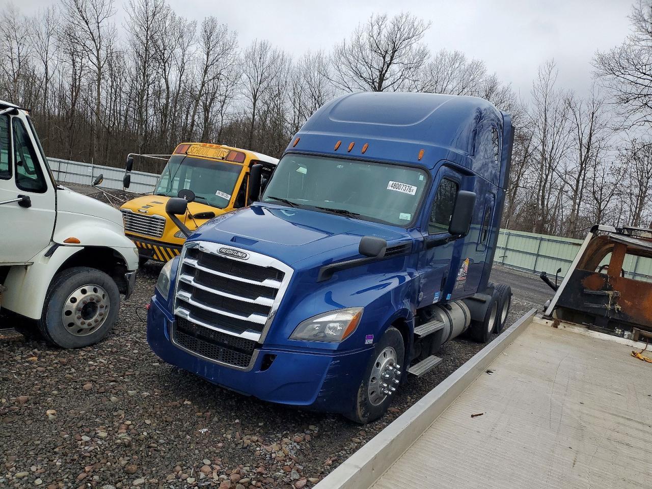 2020 Freightliner Cascadia 126 Semi Truck