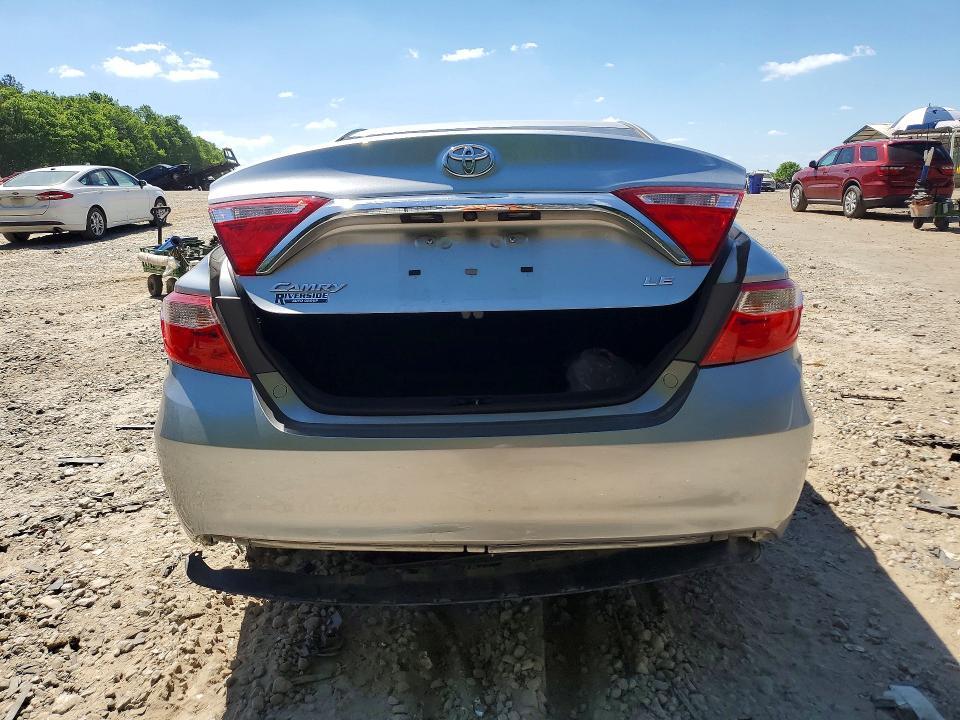 2016 Toyota Camry le