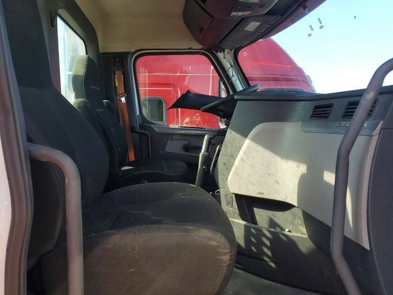 2021 Freigliner 2021 Freightliner Cascadia 126 Semi Truck