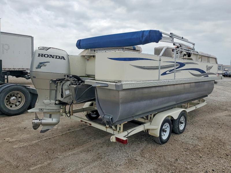 2007 Voyager Boat Pontoon