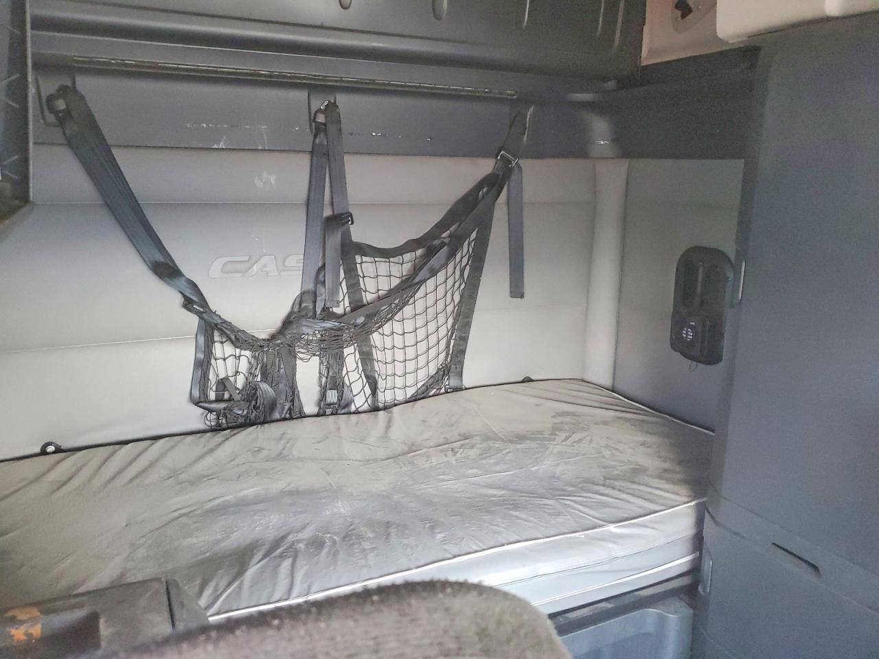 2019 Freigliner Cascadia 126