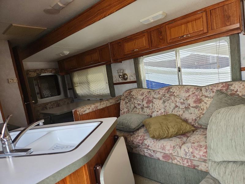 2001 Fleetwood Prowler Camper
