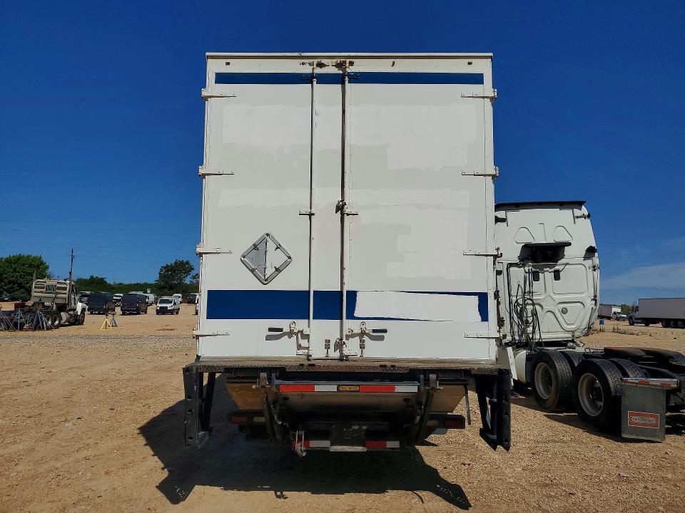 2017 Freightliner Business Class M2 BOX Truck