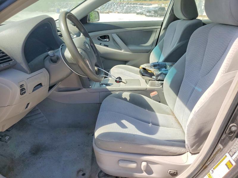 2011 Toyota Camry le