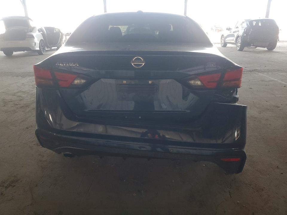 2020 Nissan Altima sr