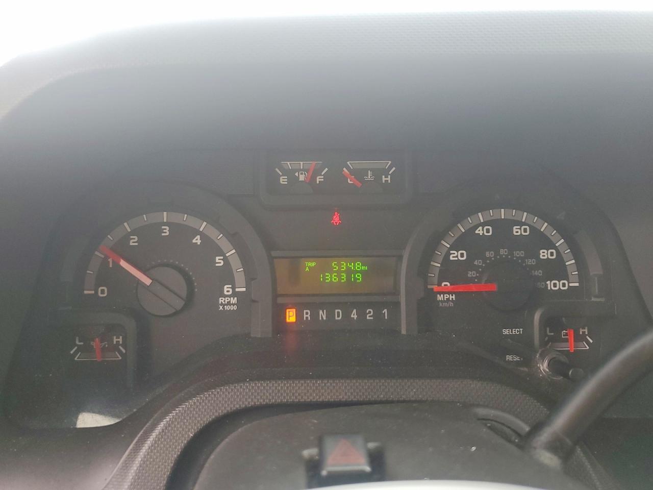 2017 Ford Econoline E450 Super Duty Cutaway Van