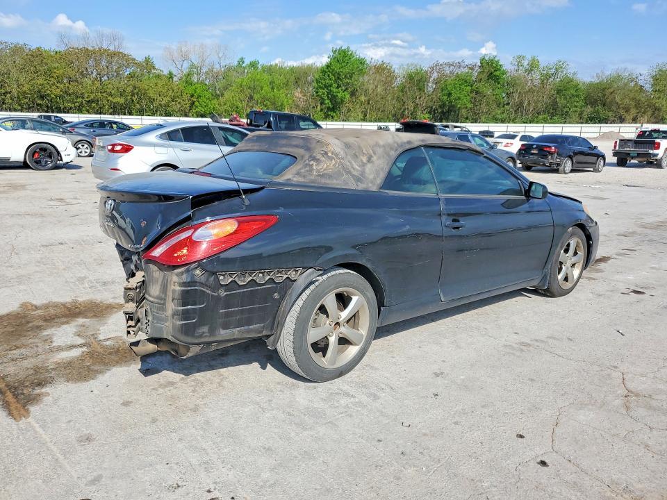 2004 Toyota Camry Solara sle V6