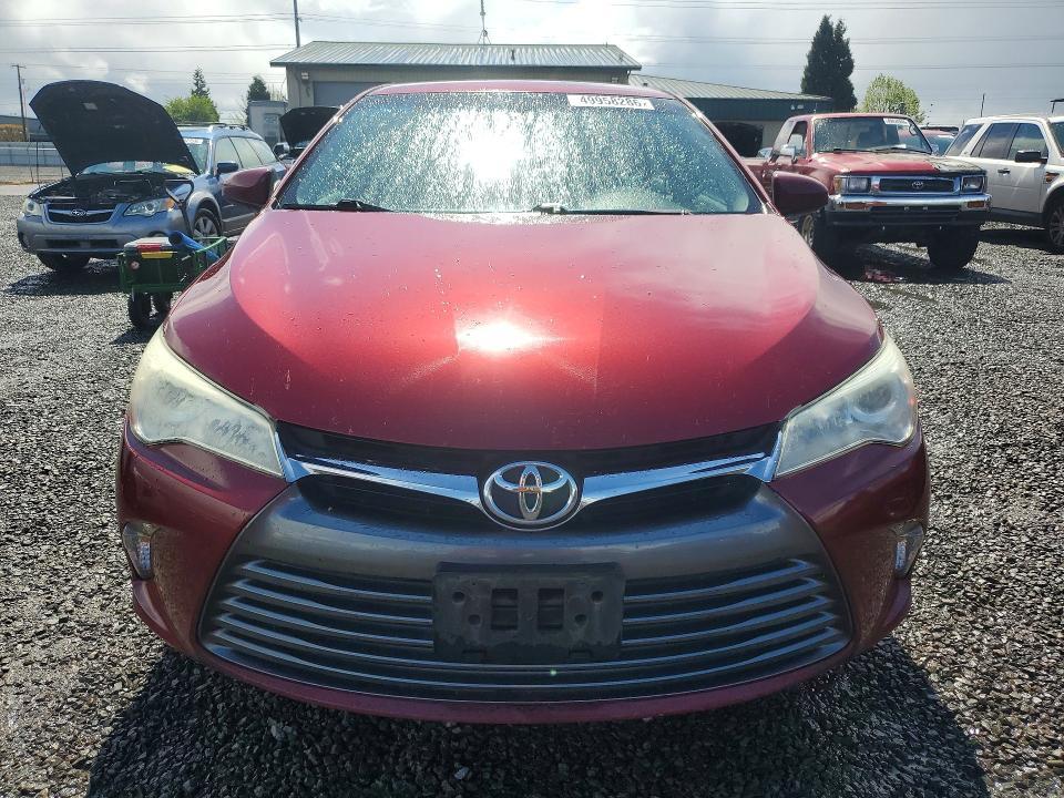 2016 Toyota Camry le