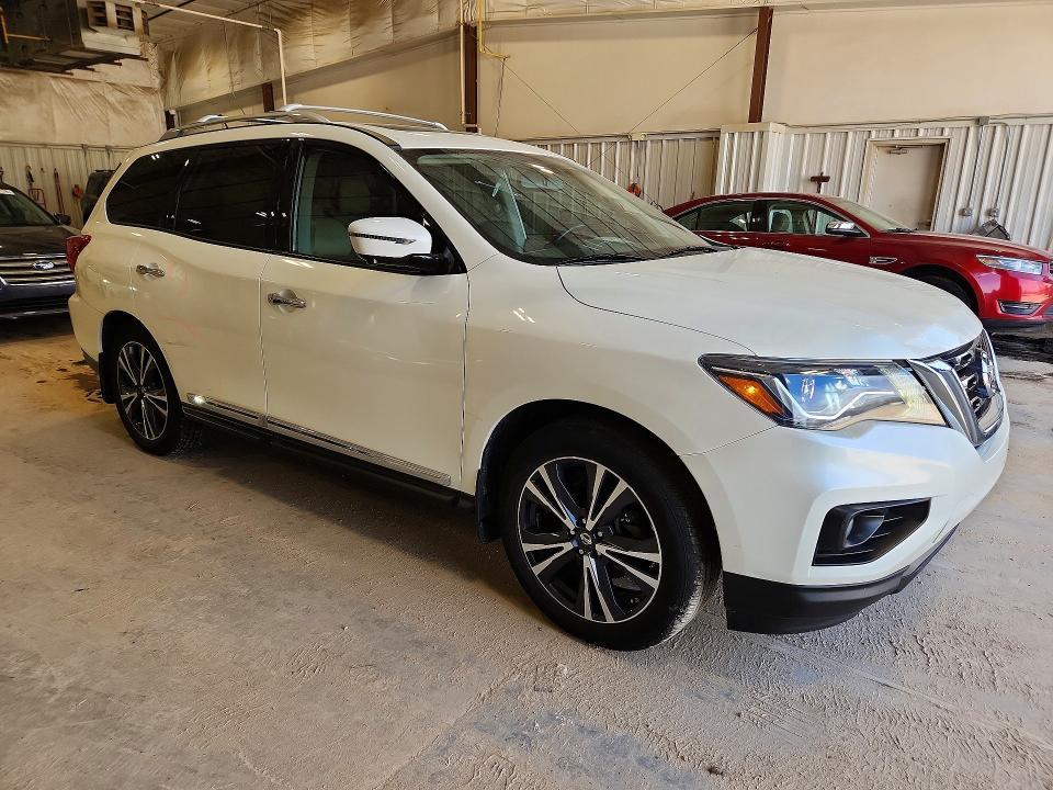 2018 Nissan Pathfinder Platinum