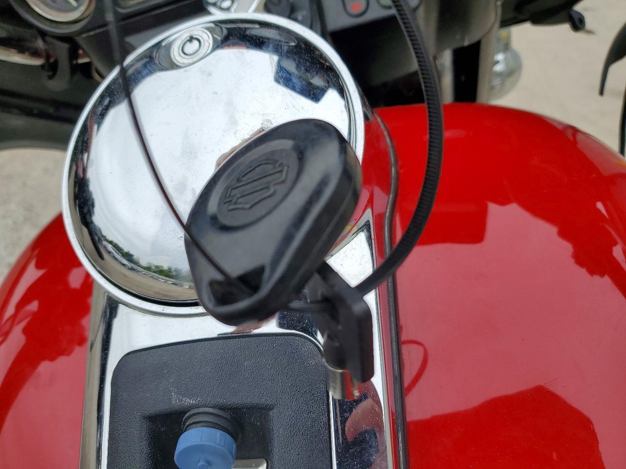 2011 Harley-Davidson Flhtk