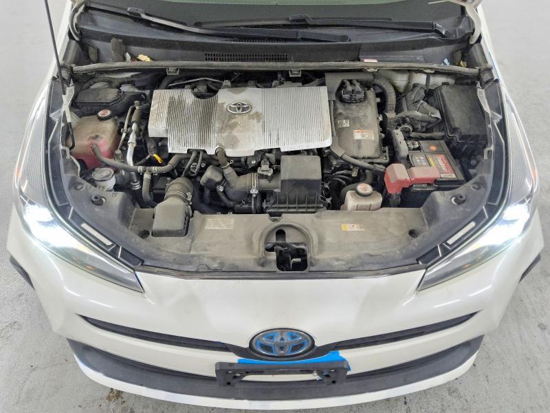 2019 Toyota Prius l eco