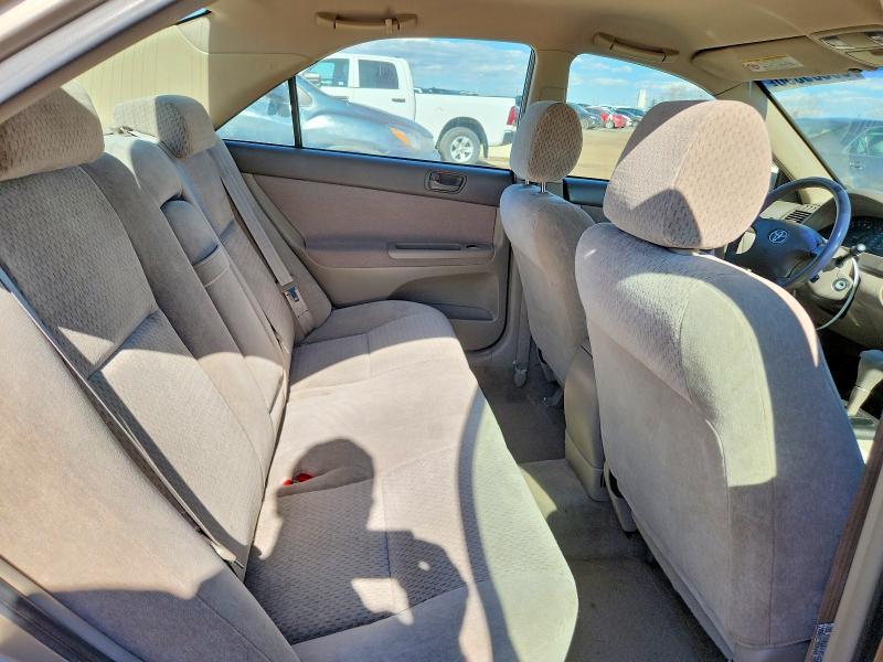 2003 Toyota Camry le