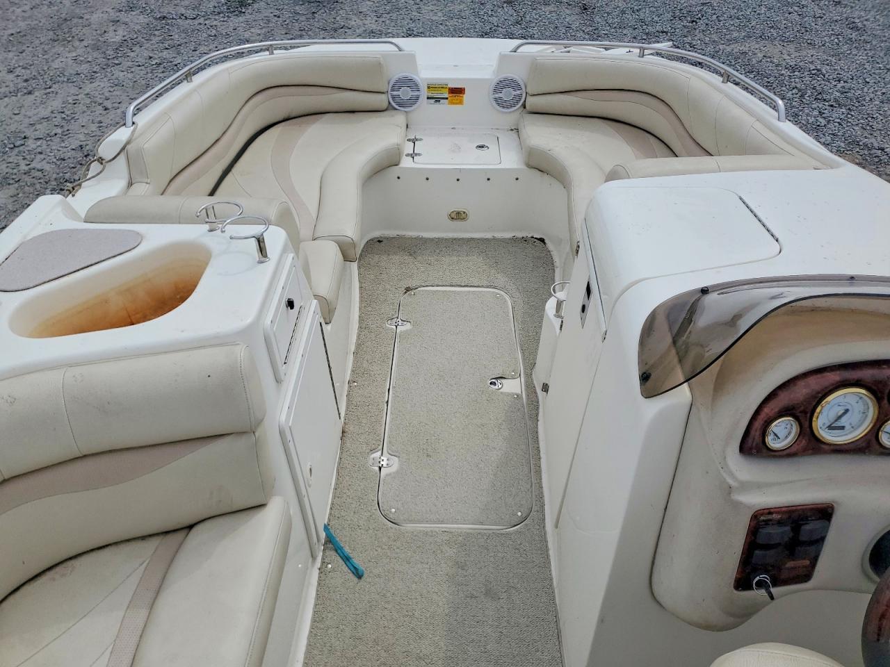 2006 Unknown Nauticstar 210 IO Deck