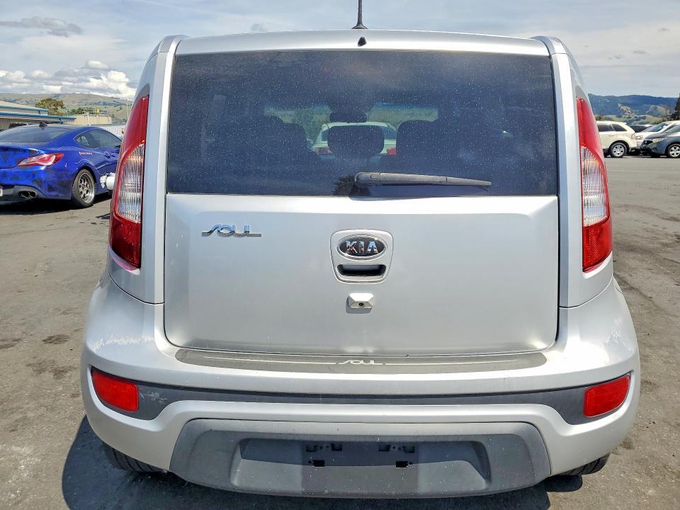 2012 KIA Soul +