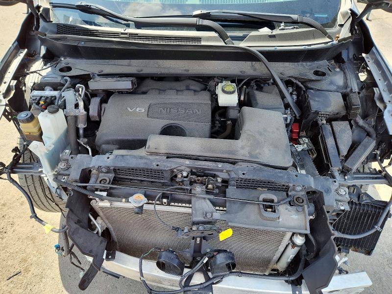 2019 Nissan Pathfinder sv