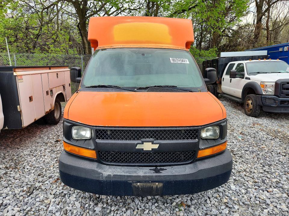 2014 Chevrolet Express Delivery Truck