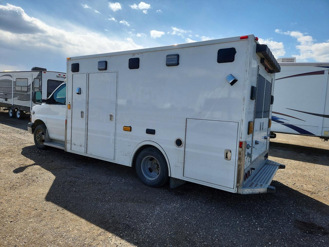 2015 Chev Express G3500