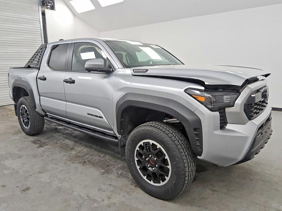 2025 Toyota Tacoma TRD OFF-ROAD HV