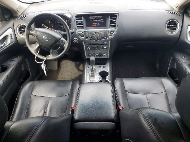 2017 Nissan Pathfinder sl