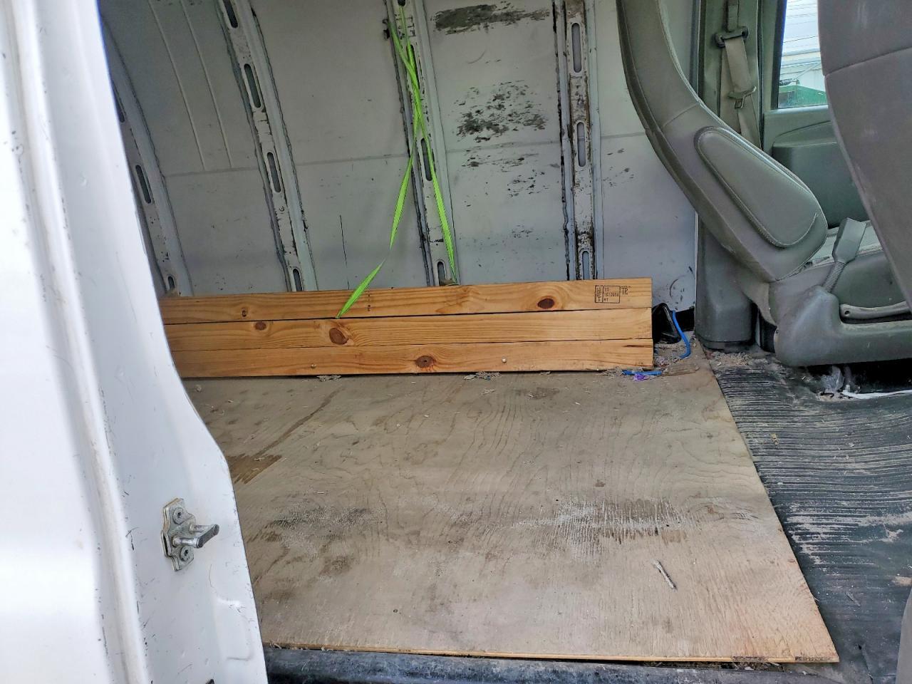 2016 GMC Savana G2500