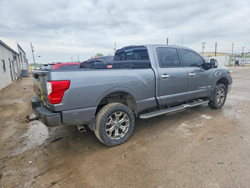 2018 Nissan Titan XD SV