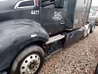 2015 Kenworth T680 Semi Truck