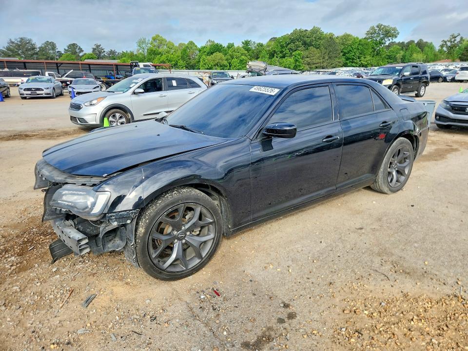 2020 Chrysler 300 Touring