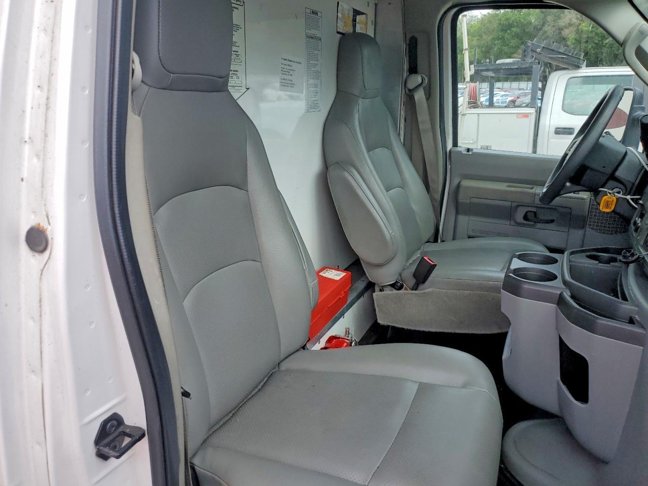 2023 Ford E350 BOX Truck
