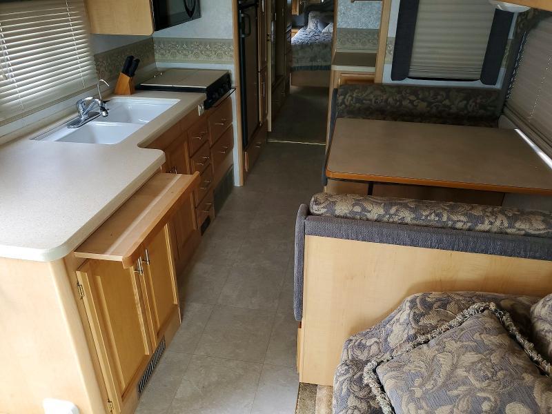 2002 Bounder RV