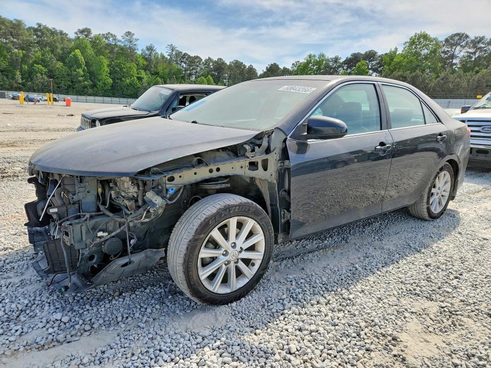 2012 Toyota Camry Hybrid xle
